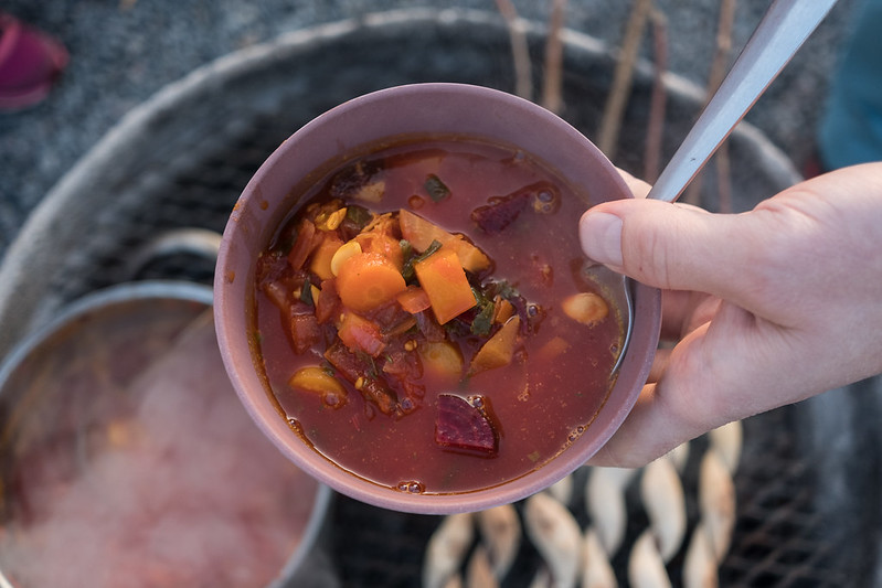Fire Soup, Österängens Open Outdoor Kitchen (2020). Photo: Erik Sjödin. Fire Soup, Österängens Open Outdoor Kitchen (2020). Photo: Erik Sjödin.